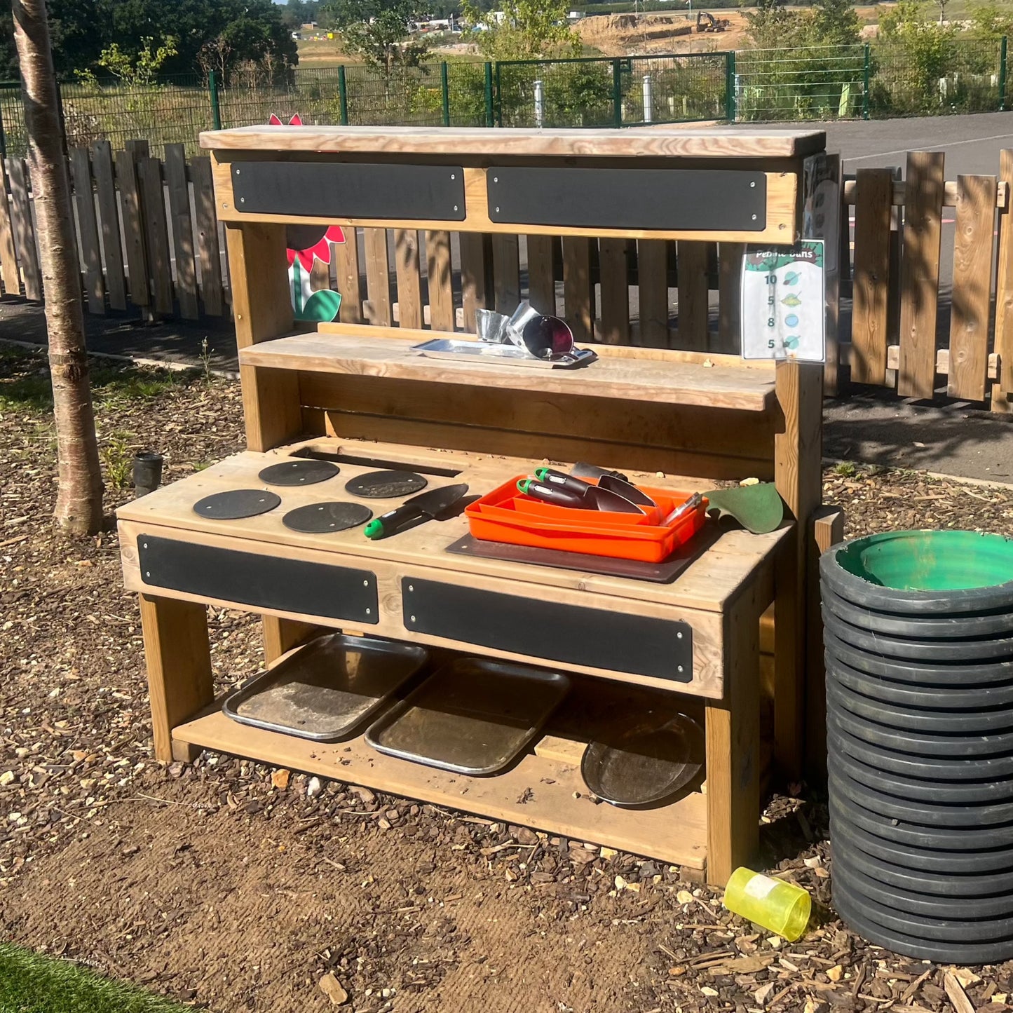 Single Mud Kitchen